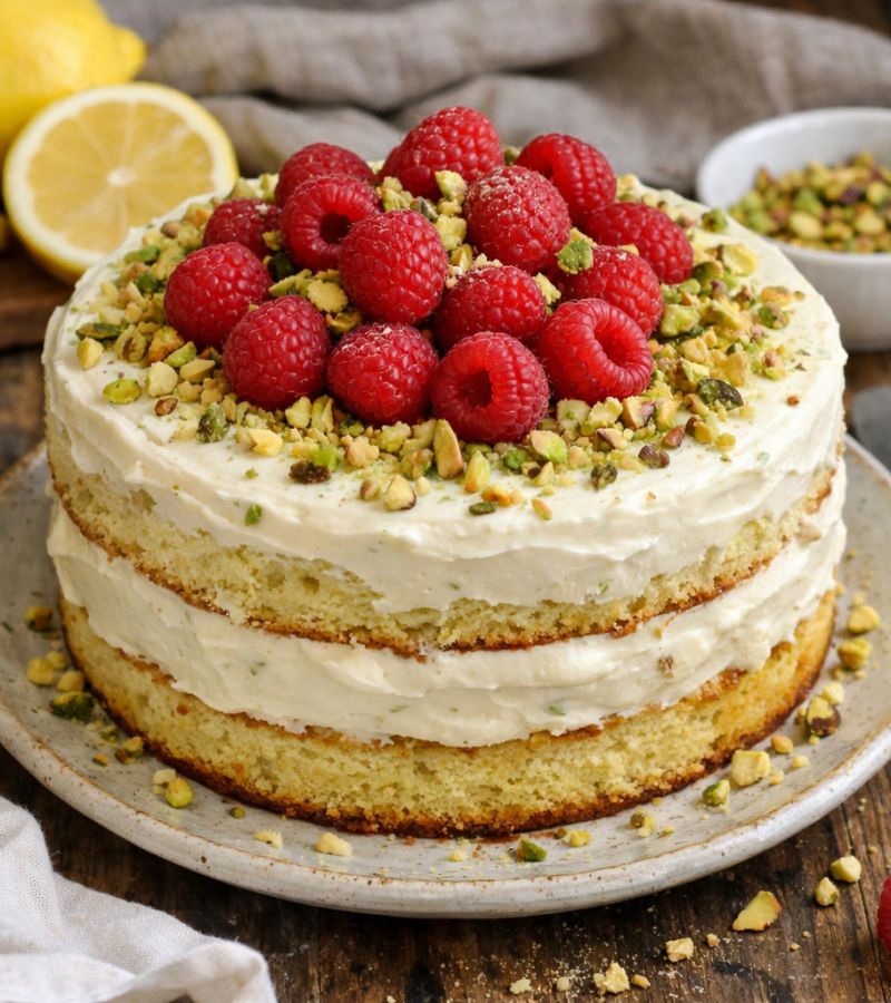 Tort „Cytryna & Pistacja” z kremem mascarpone 1 Tort „Cytryna & Pistacja” z kremem mascarpone