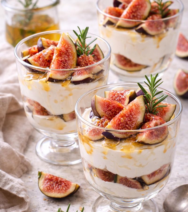 Krem mascarpone z figami i miodem rozmarynowym 1 Krem mascarpone z figami i miodem rozmarynowym
